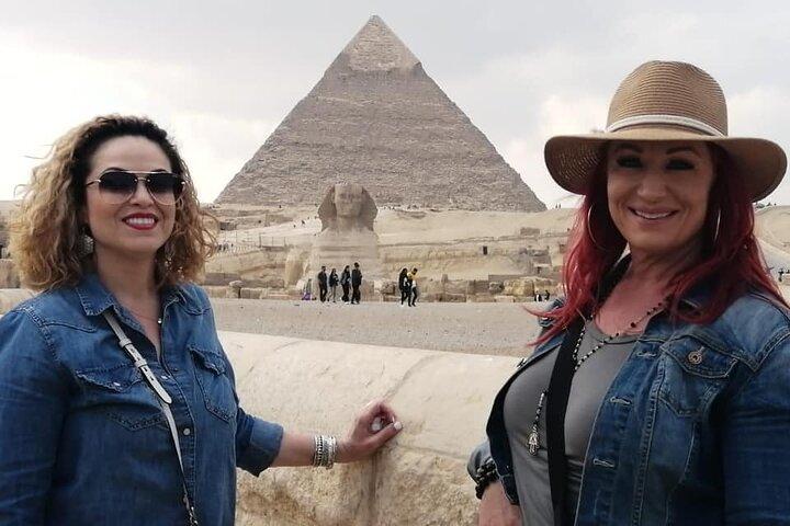Private Full Tour Giza Pyramids, Sphinx, Memphis, and Saqqara Step Pyramid