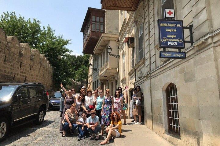 Most Popular Private Tour in Baku: City Tour & Old Town Walk