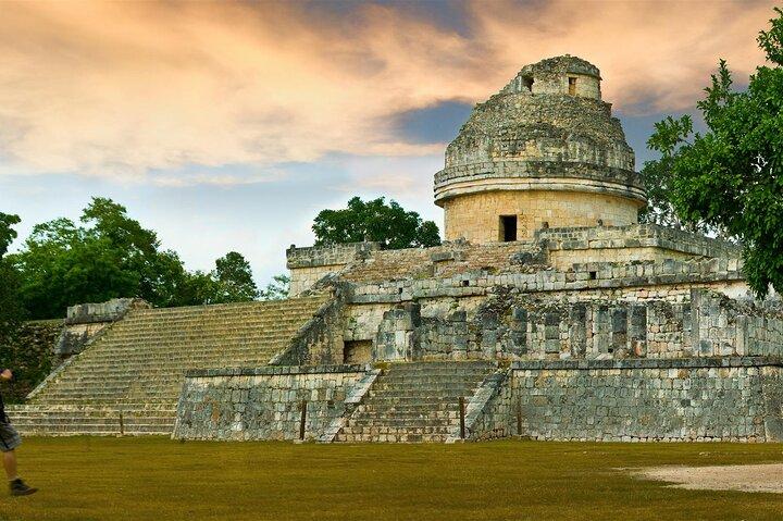 Chichen Itza and Cenote Chichikan Tourwith Valladolid From Cancun