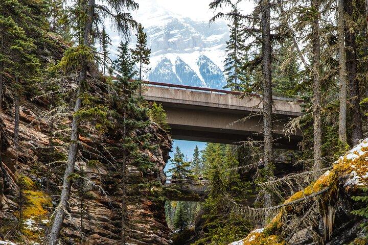 Icefields Parkway: a Smartphone Audio Driving Tour