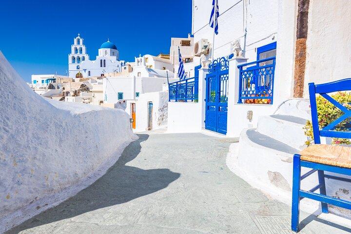 The Whole 9 Yards Full-Day Small-Group Tour of Santorini
