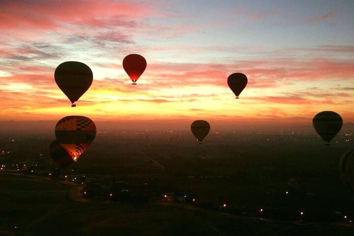 Luxor: Sunrise Hot Air Balloon Ride