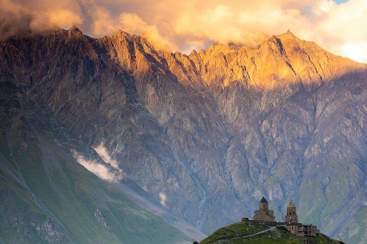 Private Kazbegi Tour: Gergeti, Ananuri & Scenic Views