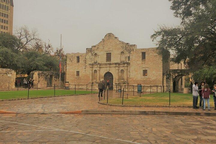 Historic Downtown & Riverwalk Walking Tour