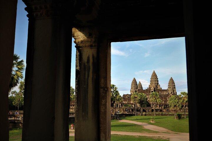 Angkor Wat Sunrise Tour: 2.5 Days with Tonle Sap Lake
