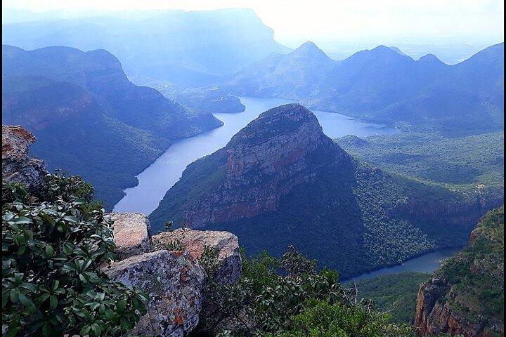 Dramatic Landscapes of Panorama Route And Kruger Safari Transfer