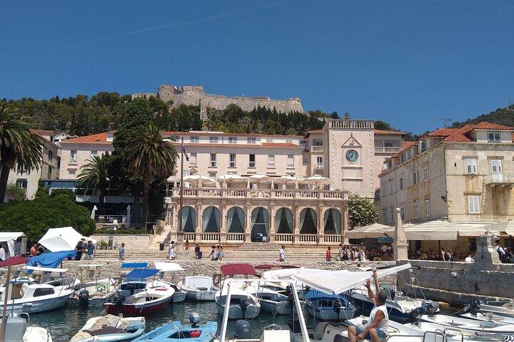 Dubrovnik to Hvar private transfer