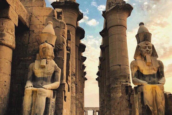 Private day tour to luxor East and West banks from hurghada by private vehicle