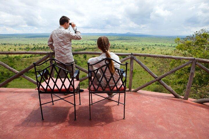 6 Days Luxury Safari Tarangire, Ngorongoro, Serengeti and Manyara