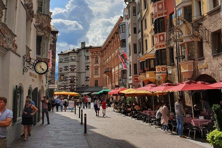 Self-Guided 1,5-hour Tour of Innsbruck: Exciting Stories, Photo Spots & Desserts