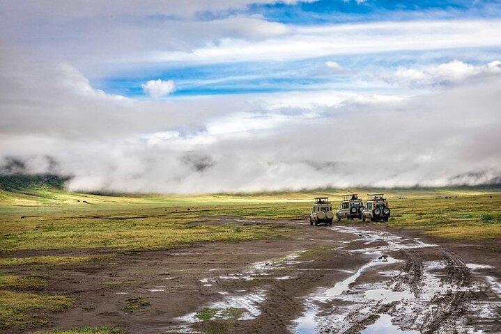4 Day Camping Safari Arusha - Tarangire, Serengeti & Ngorongoro
