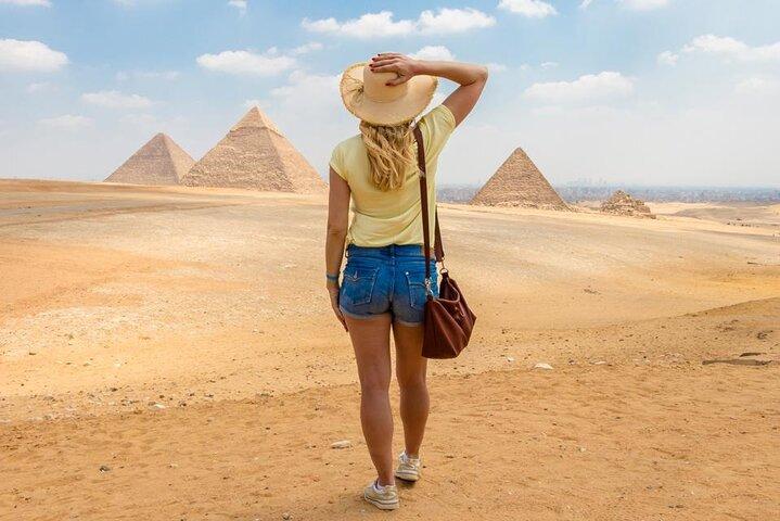8 Hour Giza Pyramids , Sphinx & Coptic Cave Church from Cairo