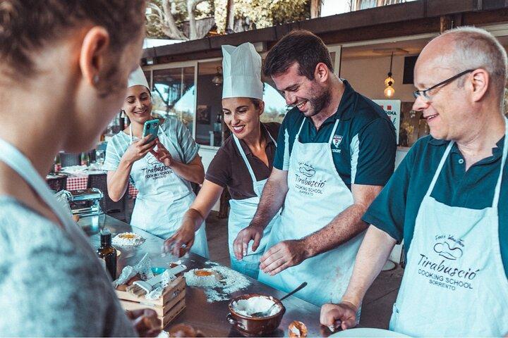Authentic Pasta Cooking Class in Sorrento with Wine