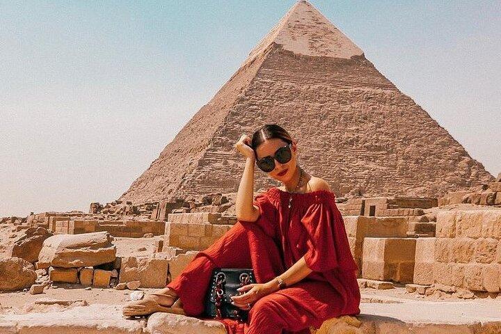 Private Tour Giza pyramids. Sphinx , Camel Ride and Nile River Felucca Boat ride