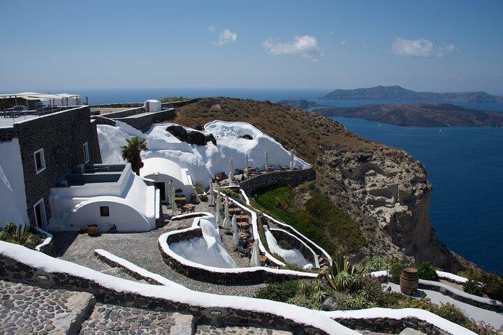 Santorini by Car with a Local: Wineries, Views & Hidden Spots