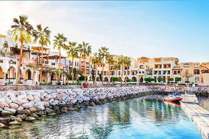 Private Full Day Tour to Aqaba Red Sea from Wadi Rum