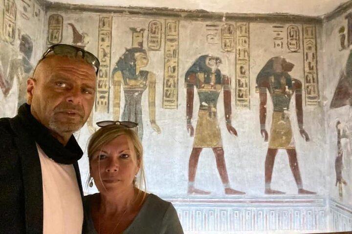 Luxor Layover Private Tour to Luxor East and West bank sightseeing with lunch