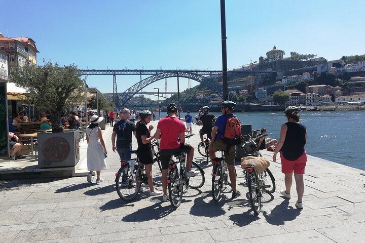 Bike or E-Bike Tour of Porto and Atlantic Coast