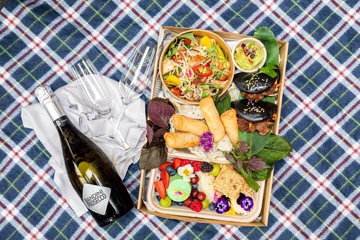 Picnic in the Royal Botanic Gardens for 2