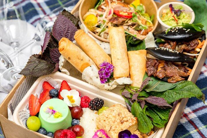 Picnic in the Royal Botanic Gardens for 2