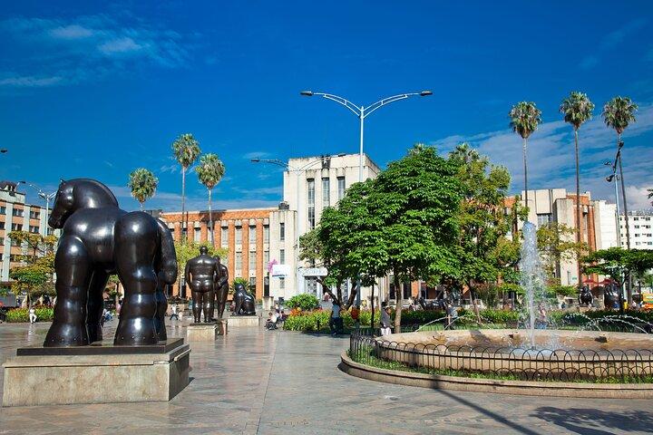Private tour: The Art of Botero - Cultural experience Medellin -Antioquia museum