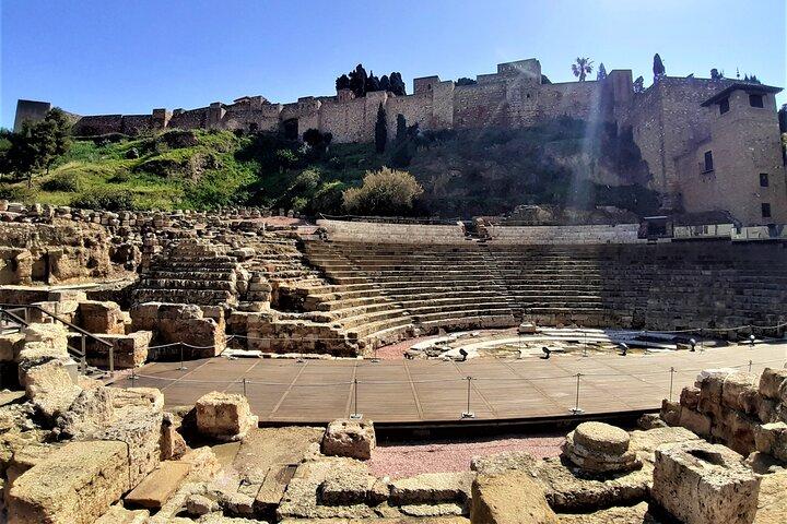 Malaga: Alcazaba & Roman Theater / group walking Tour