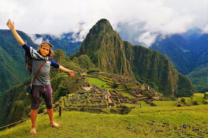 2D1N Sacred Valley of the Incas, Peruvian Cuisine, and Machu Picchu Tour