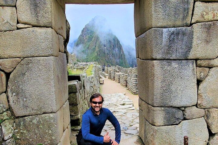 2D1N Sacred Valley of the Incas, Peruvian Cuisine, and Machu Picchu Tour
