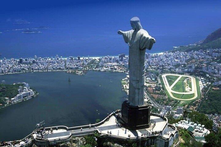 LGBTQIA+ Private Tour of Rio de Janeiro With Local Gay-Friendly Guide