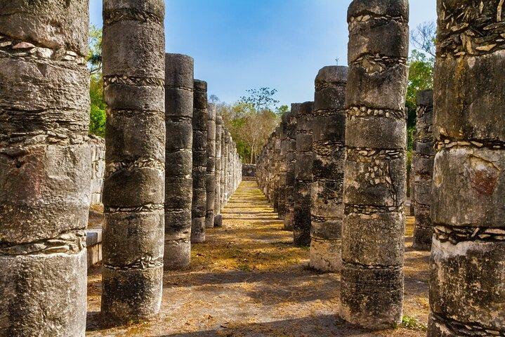 Skip-the-Line Chichén-Itzá Experience with Cenote and Lunch