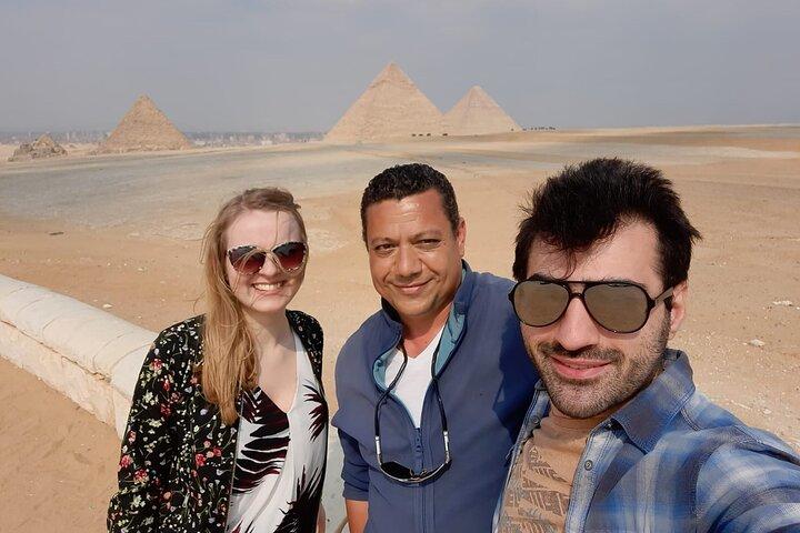 Giza Pyramids ,Sphinx , Sakkara & Egyptian Museum Private Tour