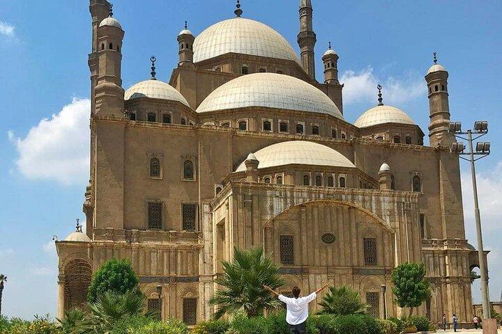 From National Museum to Citadel & Bazaars private tour