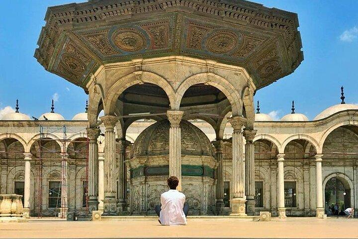 From National Museum to Citadel & Bazaars private tour