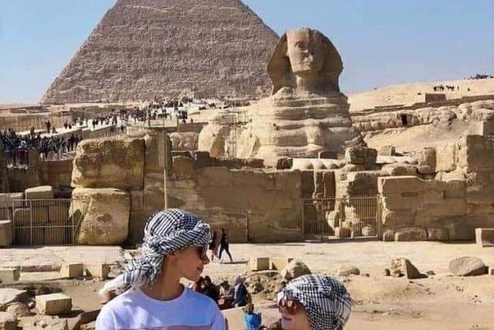 Giza Pyramids & Egyptian Museum Private Day Tour