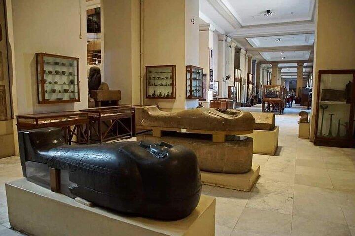 Giza Pyramids & Egyptian Museum Private Day Tour