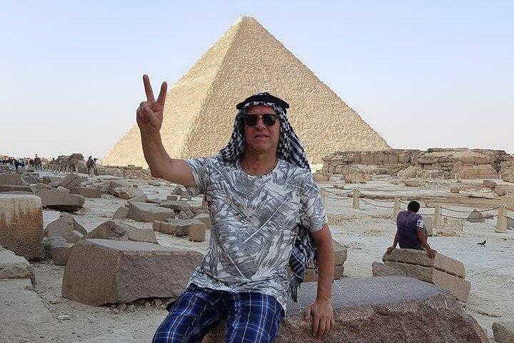 Half-Day Private Tour of Giza Pyramids with Camel Ride