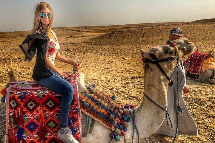 Half-Day Private Tour of Giza Pyramids with Camel Ride