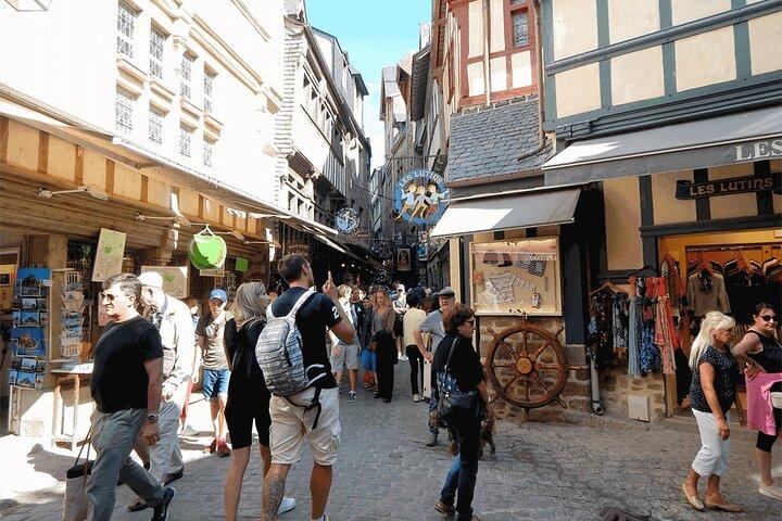2-Hour Guided Walking tour of the Mont Saint Michel