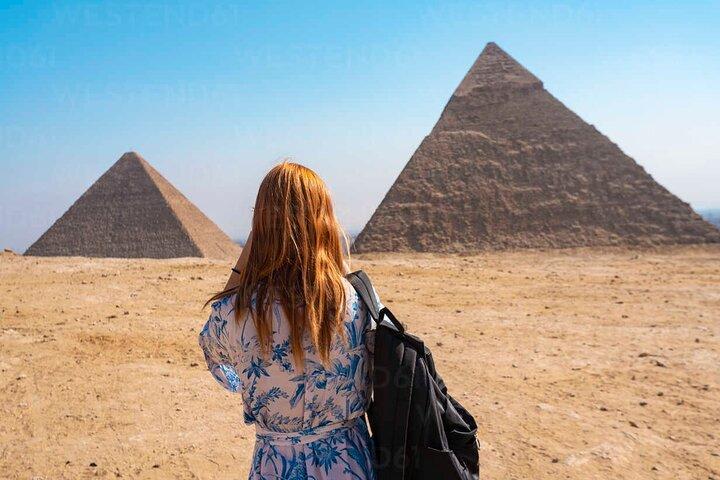 Private Tour to Giza Pyramids with 30 Minutes Camel Ride and Lunch