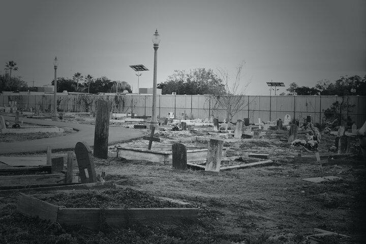 After Dark Haunted New Orleans City and Cemetery Bus Tour