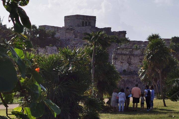 Private Full-Day Guided Tulum Coba and Cenote Tour with Lunch