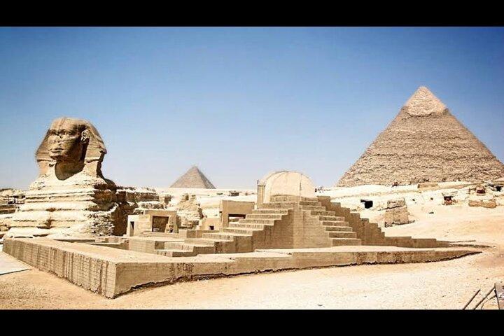 From Cairo: Giza Pyramids, Sphinx, Saqqara, Dahshur & Lunch