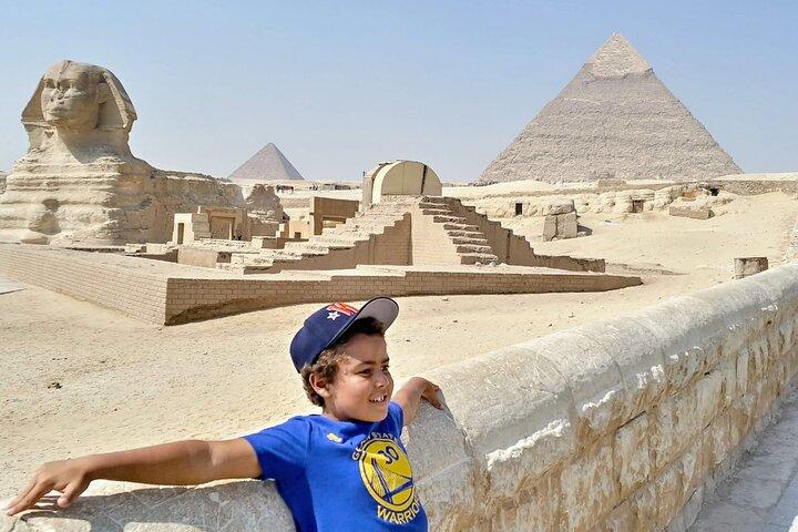 Private Full-Day Tour in Giza Pyramids and Museums from Cairo