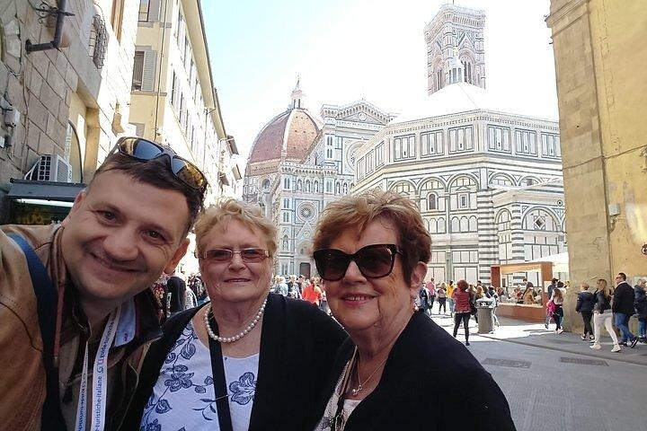 Grand Florence: Private City Tour with Uffizi, David & Lunch