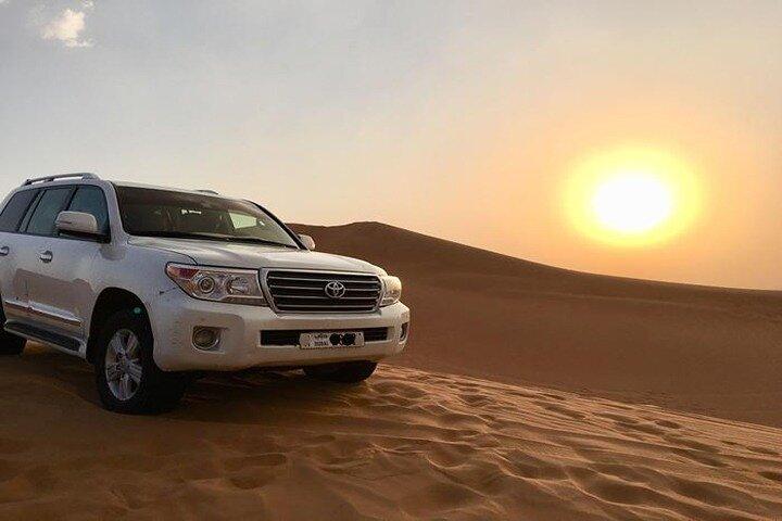 Premium Sundowner Red Dunes & Camel Safari with BBQ Dinner