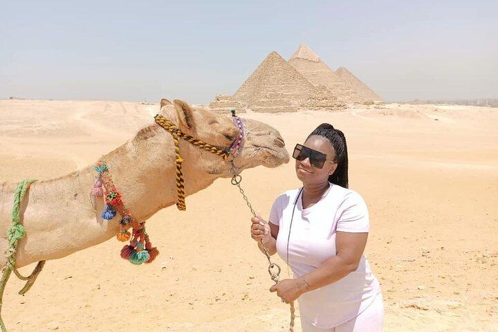Private Tour Camel Ride with Local Dinner in Sahara Desert