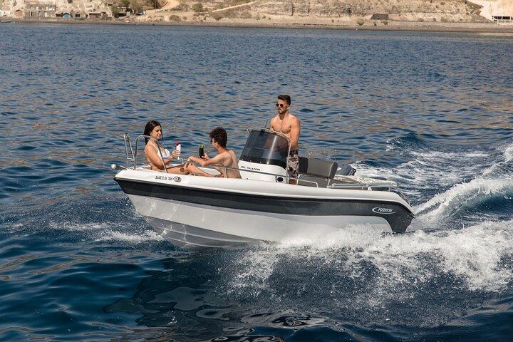 Self-Drive License-Free Boat Rental in Santorini from Vlichada