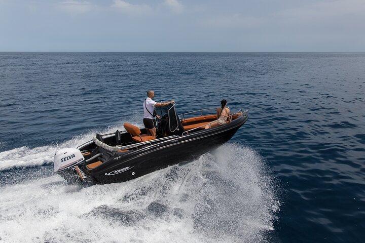 Boat Rental in Santorini License Free