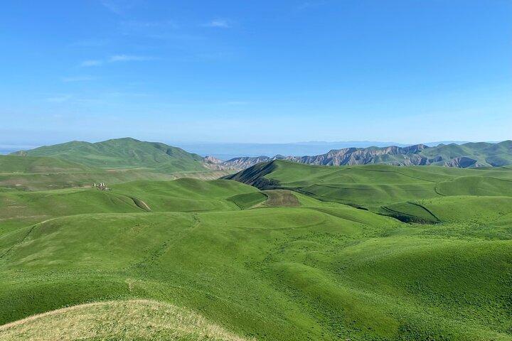 Immense and breathtaking Issyk Kul lake in 1day