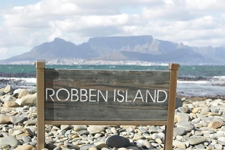 Robben Island and Table Mountain City Guided Full Day Tour